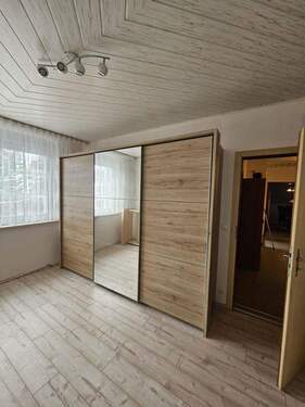 Bild 3 - 7 Zimmer Einfamilienhaus in Edderitz