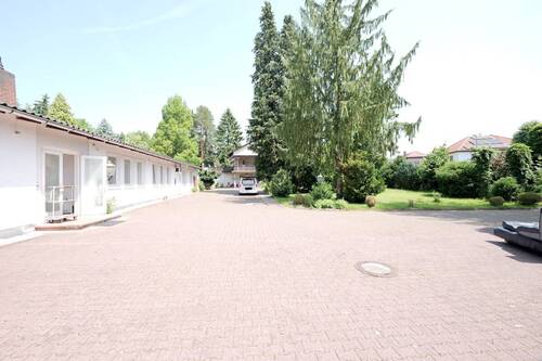 Hofseite - Mehrfamilienhaus, Wohnhaus mit 854,00 m² in Bad Soden-Salmünster zum Kaufen