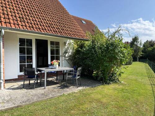 Blick zur Terrasse - 3 Zimmer Etagenwohnung zum Kaufen in Zingst