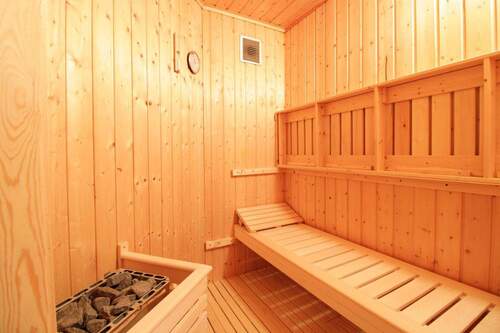 Sauna UG - 