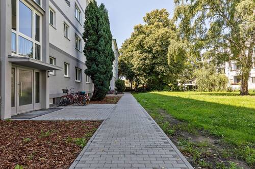 Gemeinschaftsflächen - 2 Zimmer Etagenwohnung in Berlin