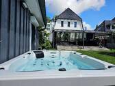 Terrasse vom Pool aus - 