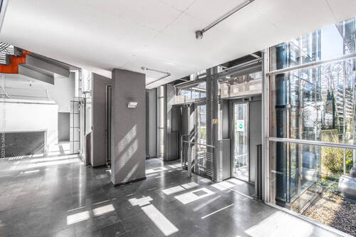 Aufzüge EG - Büro in Neu-Isenburg zur Miete
