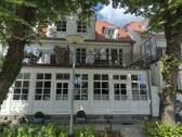 Hausansicht - Exklusive Wohnung auf Zeit in bester Lage von Warnemünde