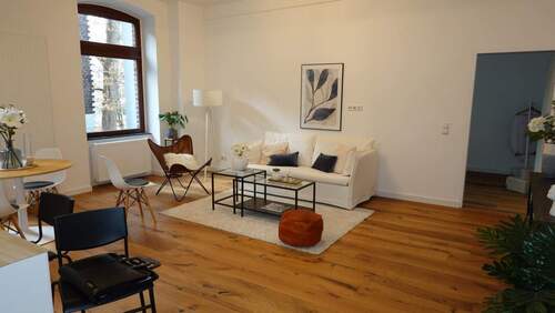 Wohnbereich - 2 Zimmer Etagenwohnung zur Miete in Köln