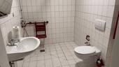 Bad (typisch) einer freien Wohnung - 