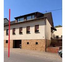 Einfamilienhaus mit Garten und Garage in Wadgassen - Wadgassen / Werbeln