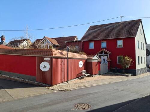 Blick Haupthaus von Straße - Büro zum Kaufen in Hargesheim