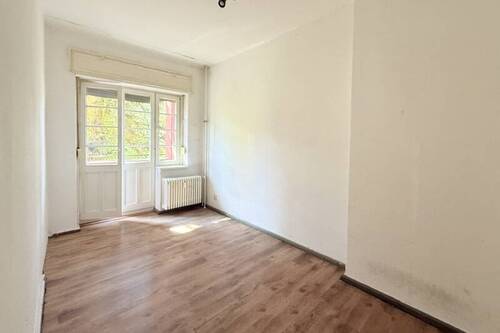 Wohnzimmer - 2 Zimmer Etagenwohnung zum Kaufen in Berlin