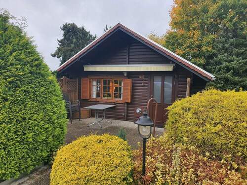 Vorderansicht - 3 Zimmer Mehrfamilienhaus, Wohnhaus zum Kaufen in Sassenburg / Bernsteinsee
