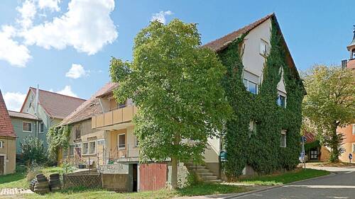 Bild 2 - 8 Zimmer Bauernhaus, Landhaus zum Kaufen in Adelshofen