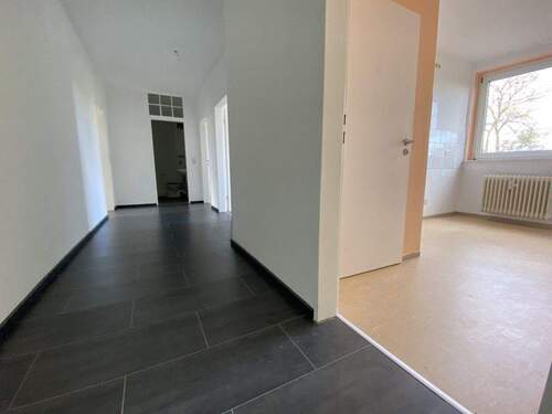 Diele (1) - 3 Zimmer Etagenwohnung in Heusenstamm