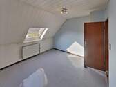 Schlafzimmer 1 im Dachgeschoss - 