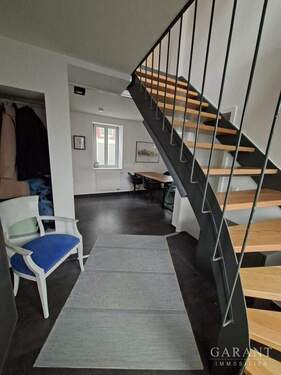 EG Diele und offenes Treppenhaus - 