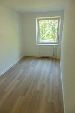 Arbeits-/Kinderzimmer - 