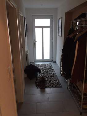 Eingangsbereich.jpg - Etagenwohnung mit 100,00 m&sup2; in Kolitzheim zur Miete