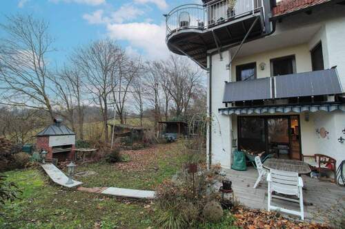 Außenansicht mit Garten - 1 Zimmer Einfamilienhaus in Haag an der Amper