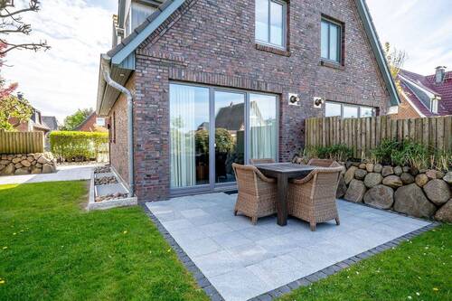 Außenansicht - 5 Zimmer Doppelhaushälfte zum Kaufen in Sylt