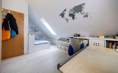 Kinderzimmer im DG - 