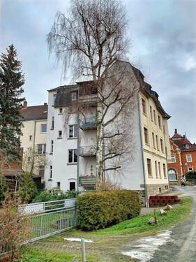 Hausansicht - Etagenwohnung mit 66,80 m² in Mylau zum Kaufen