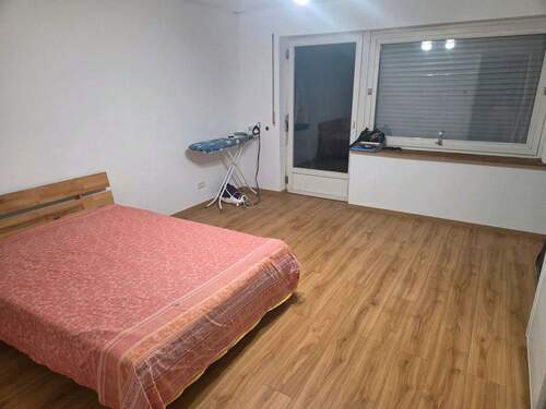 Schlafzimmer Eltern 1. OG - 