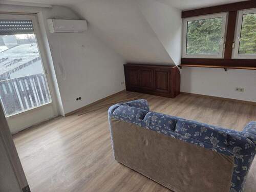 Anliegerwohnung Wohnzimmer - 