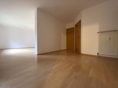 Essbereich/Wohnzimmer - 3 Zimmer Etagenwohnung zur Miete in Erlangen