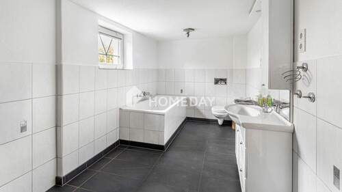 EG Badezimmer 1 - 
