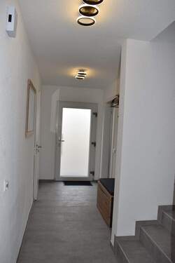 Eingang Diele.JPG - 4 Zimmer Doppelhaushälfte in Brakel
