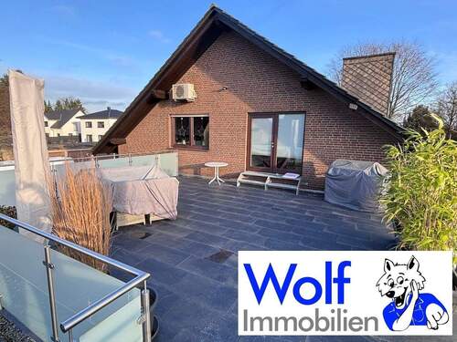 Dachterrasse + Eingang - Schöne großzügige 3,5 Zimmerwohnung mit großer Dachterrasse