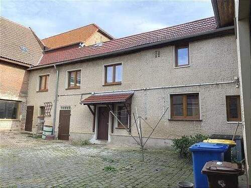 Wohngebäude - 7 Zimmer Einfamilienhaus zum Kaufen in Bad Bibra