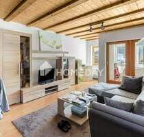 DG-Wohnung mit Wintergarten, ausgebautem Dachbereich und Ausblick auf den Herrenberg - Eisenbach