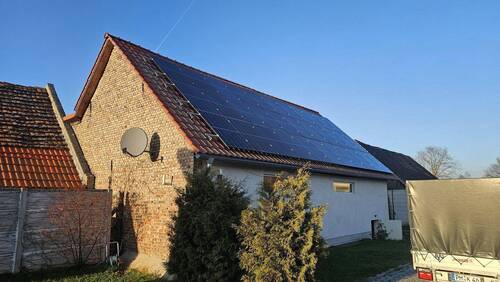 Scheunendach mit PV Anlage - 
