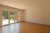 Wohnraum - 2 Zimmer Reihenmittelhaus zum Kaufen in Burg (Dithmarschen)