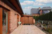 Große, geschützte Terrasse - 