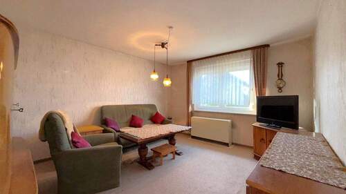 Wohnbereich EG - 6 Zimmer Doppelhaushälfte in Mühlhausen-Ehingen