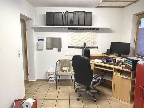 Büro im Nebengebäude - 