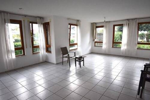 Bild 2 - 3 Zimmer Etagenwohnung zum Kaufen in Lauchringen