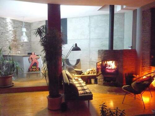 Winterimpression mit Kamin - 
