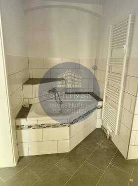 Beispiel Badezimmer 1 - Mehrfamilienhaus, Wohnhaus in Burgstädt zum Kaufen