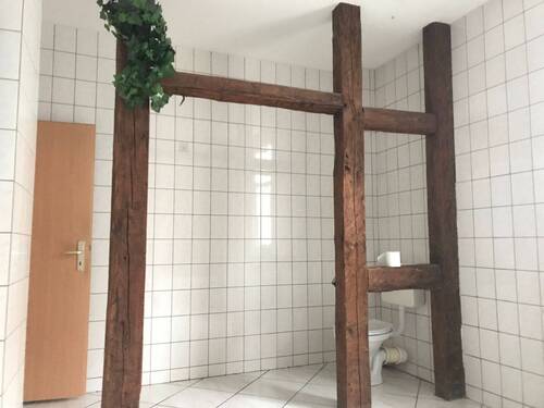 Badezimmer, WC - Etagenwohnung mit 103,00 m&sup2; in Gotha zur Miete