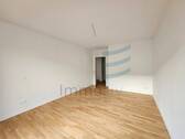 Zimmer - Etagenwohnung mit 62,00 m&sup2; in Nauen zur Miete