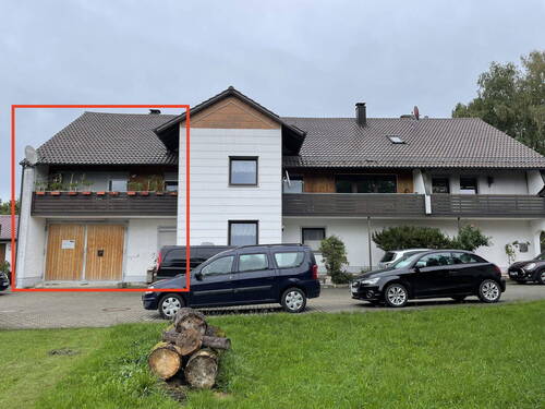 Hausansicht - Gepflegtes Wohn- und Geschäftshaus in ländlicher Umgebung