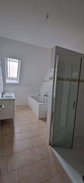 Bad 1 - Etagenwohnung mit 105,00 m&sup2; in Quedlinburg zur Miete