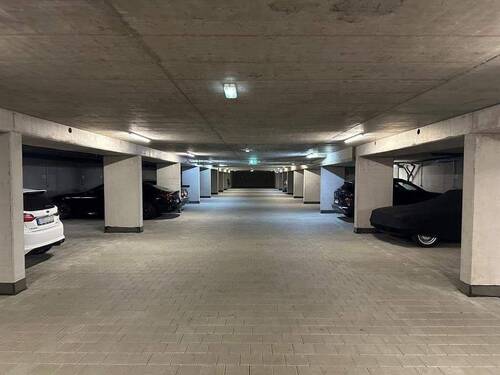 Tiefgarage Haus A - innen.JPG - Garage, Stellplatz zum Kaufen in Bad Dürrheim
