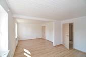 Wohnzimmer - Doppelhaushälfte mit 110,00 m² in Pegnitz zum Kaufen
