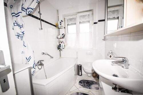 Bad mit Fenster - 