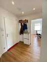 Flur - Blick ins Arbeitszimmer - 3 Zimmer Etagenwohnung zum Kaufen in Bremen