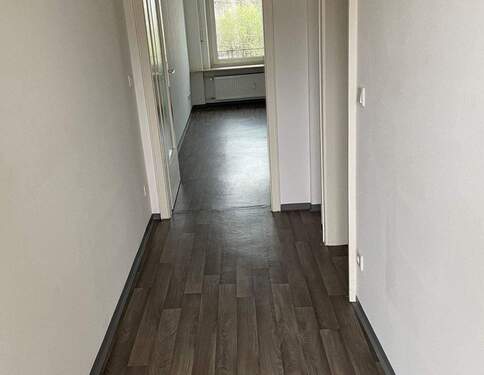 Flur - Etagenwohnung mit 38,40 m² in Nürnberg zur Miete