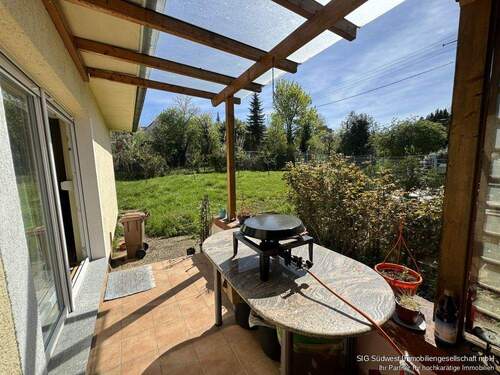 Terrasse - Wohnen im grünen Bungalow in der Gartenlandschaft von Pforzheim Höhenlage der Hachel Allee